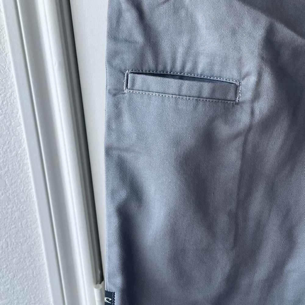 O'Neill Men's Charcoal Flat Front Shorts - Picture 6 of 8